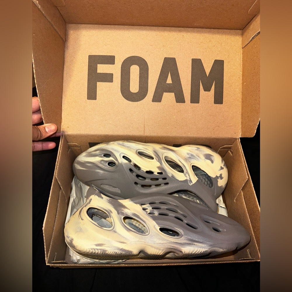 Yeezy foam runners